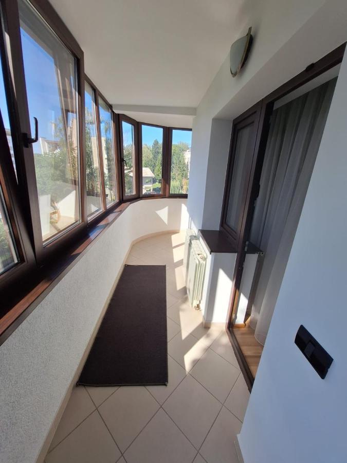 Urban George Enescu 4 Beedroom Apartment Suceava Ngoại thất bức ảnh