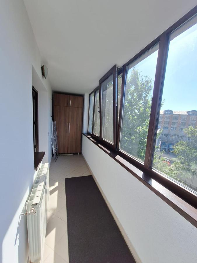 Urban George Enescu 4 Beedroom Apartment Suceava Ngoại thất bức ảnh