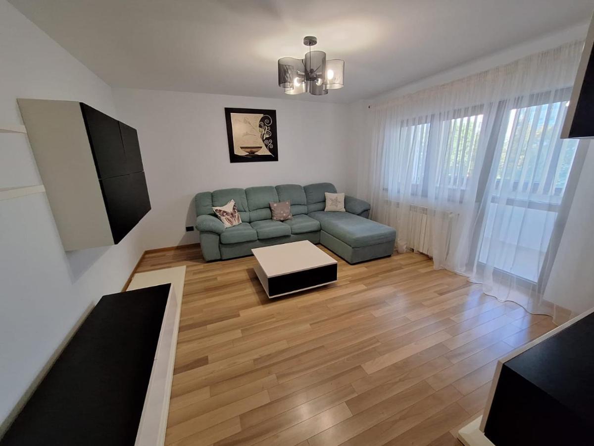 Urban George Enescu 4 Beedroom Apartment Suceava Ngoại thất bức ảnh