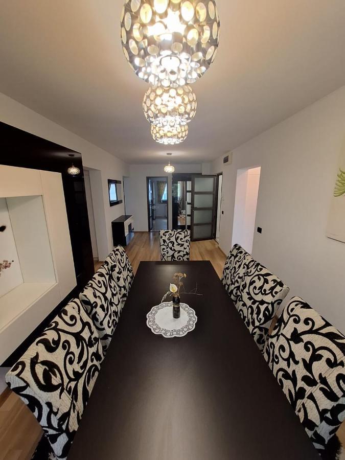 Urban George Enescu 4 Beedroom Apartment Suceava Ngoại thất bức ảnh