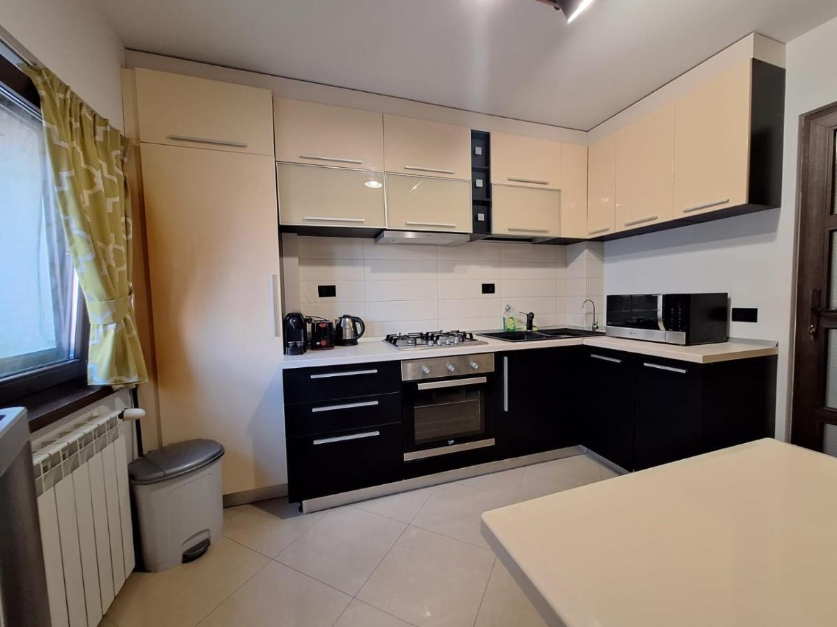 Urban George Enescu 4 Beedroom Apartment Suceava Ngoại thất bức ảnh