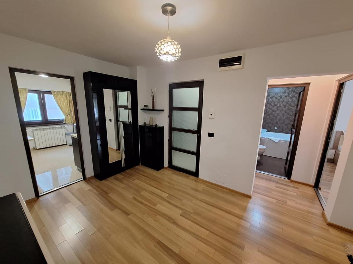 Urban George Enescu 4 Beedroom Apartment Suceava Ngoại thất bức ảnh