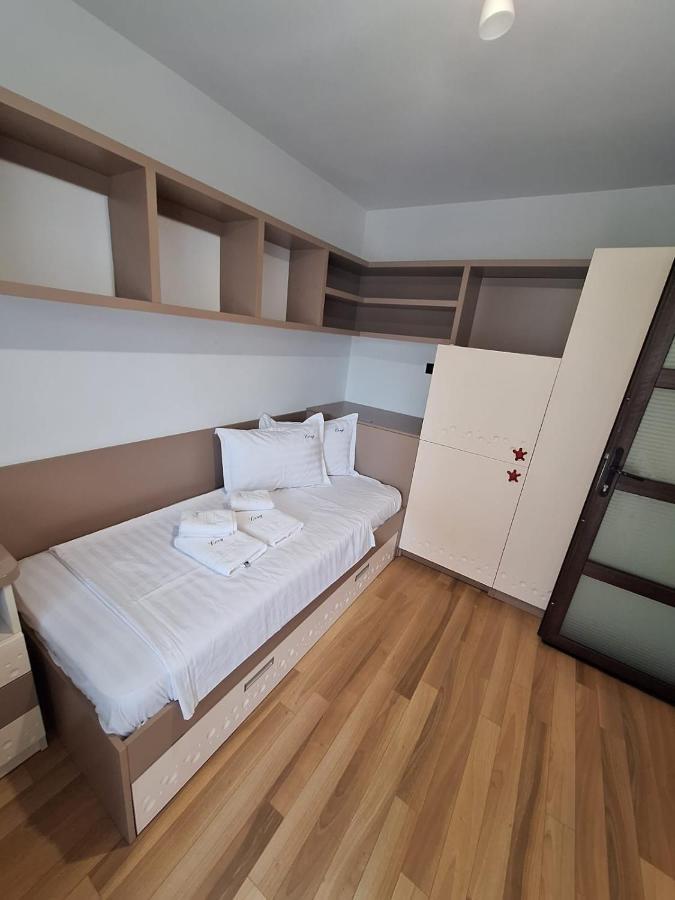 Urban George Enescu 4 Beedroom Apartment Suceava Ngoại thất bức ảnh