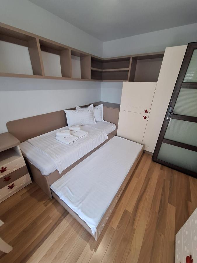 Urban George Enescu 4 Beedroom Apartment Suceava Ngoại thất bức ảnh